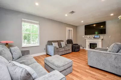 180 Maurine Lane, Cleveland, TX 77328 - Photo 9