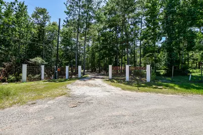 180 Maurine Lane, Cleveland, TX 77328 - Photo 31