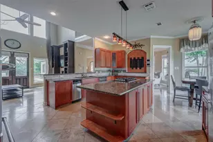 5610 Westerham St, Weston Lakes, TX 77441 - Photo 15