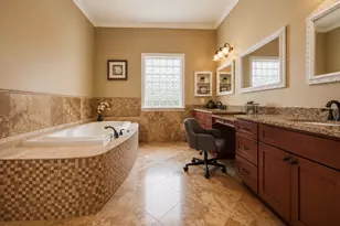 5610 Westerham St, Weston Lakes, TX 77441 - Photo 17