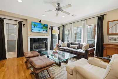 527 Oxford Street #C, Houston, TX 77007 - Photo 1