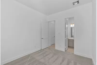 9619 Chateau Hill Drive, Manvel, TX 77578 - Photo 15