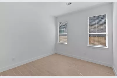 9619 Chateau Hill Drive, Manvel, TX 77578 - Photo 17