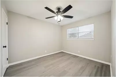 910 7th Avenue N #3, Texas City, TX 77590 - Photo 9