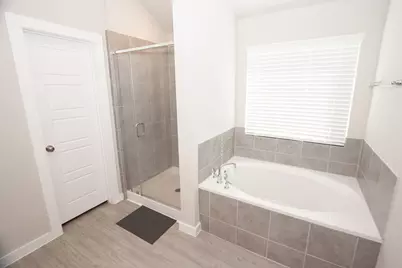 2472 Saddlecreek, Alvin, TX 77511 - Photo 11