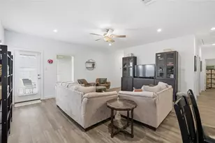 3031 Magnolia Pass Ln, League City, TX 77573 - Photo 9