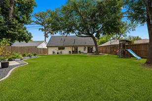 1411 Mapleton Dr, Houston, TX 77043 - Photo 5