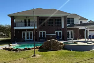 8703 Tumblewood Dr, Beach City, TX 77523 - Photo 3