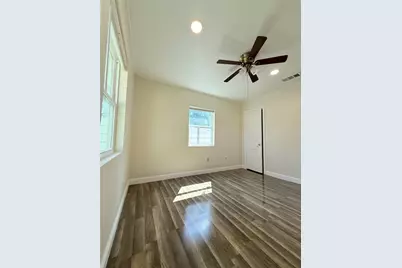 207 Tidwell Road, Houston, TX 77022 - Photo 23