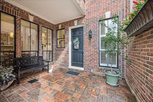 4832 Post Oak Timber Dr, Houston, TX 77056 - Photo 1