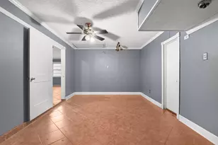 10014 Carlow Ln, La Porte, TX 77571 - Photo 17