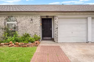 10014 Carlow Ln, La Porte, TX 77571 - Photo 3