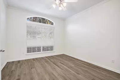 12706 N Rock Creek Court N, Houston, TX 77346 - Photo 11