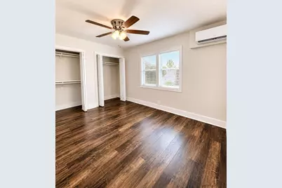 1624 Sealy #102, Galveston, TX 77550 - Photo 5