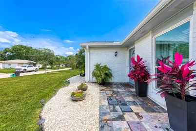 16614 Forest Bend Avenue, Friendswood, TX 77546 - Photo 5