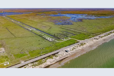 1015 3rd Street, Gilchrist, TX 77617 - Photo 5