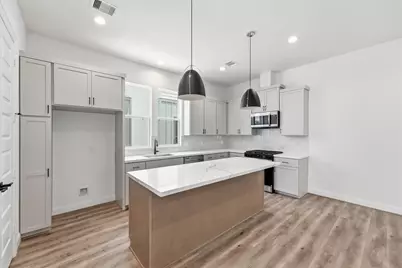 4832 Pinemont Drive, Houston, TX 77092 - Photo 3