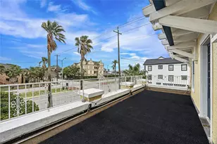 1723 Rosenberg St, Galveston, TX 77550 - Photo 27