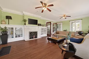 1723 Rosenberg St, Galveston, TX 77550 - Photo 11