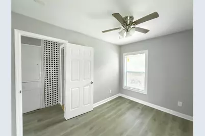 111 Holly Street, Lake Jackson, TX 77566 - Photo 21