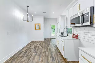 1409 20 1/2 St, Huntsville, TX 77340 - Photo 19