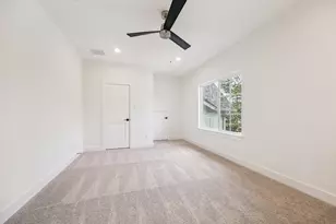 2211 Saxon Dr, Houston, TX 77018 - Photo 29