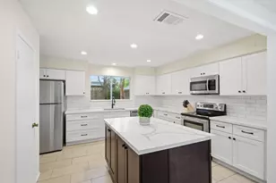 16918 Barkentine Ln, Friendswood, TX 77546 - Photo 13