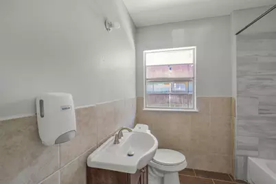 220 Engel Street, Houston, TX 77011 - Photo 19