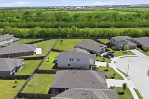 2535 Solano Ln, Baytown, TX 77523 - Photo 23