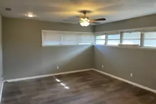 105 Dooley, Prairie View, TX 77446 - Photo 5