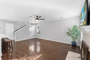 19 Timberstar St St, The Woodlands, TX 77382 - Photo 9