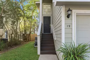 19 Timberstar St St, The Woodlands, TX 77382 - Photo 5