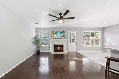 19 Timberstar St Street, The Woodlands, TX 77382 - Photo 11