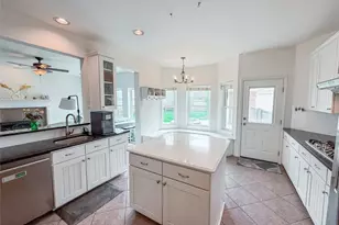 2605 Broussard Ct, Seabrook, TX 77586 - Photo 15