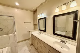 953 Yale St, Houston, TX 77008 - Photo 17