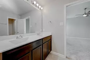 2206 Mirror Ridge Ct, Texas City, TX 77568 - Photo 25