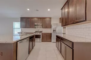 2206 Mirror Ridge Ct, Texas City, TX 77568 - Photo 11