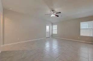 2206 Mirror Ridge Ct, Texas City, TX 77568 - Photo 9