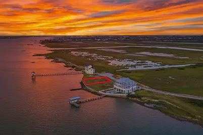 1410 Bay Pointe Drive, Galveston, TX 77554 - Photo 1