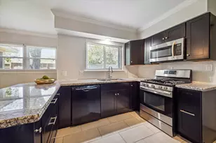 2910 Freshmeadows Dr, Houston, TX 77063 - Photo 11