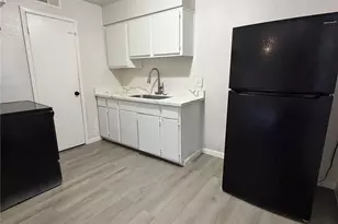 1614 Vauthier St, La Marque, TX 77568 - Photo 5