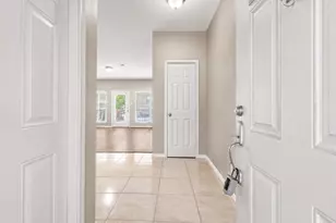 172 Binnacle Ct, Willis, TX 77318 - Photo 5