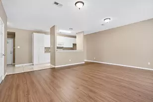 172 Binnacle Ct, Willis, TX 77318 - Photo 11
