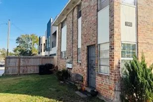8219 Corinth St, Houston, TX 77051 - Photo 3