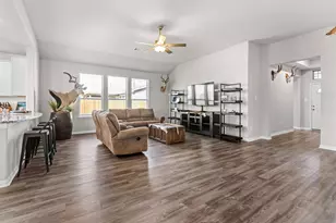 503 Turtle Dove Dr, Sealy, TX 77474 - Photo 13