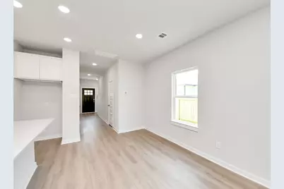 120 West Canopy Crossing Circle, Conroe, TX 77301 - Photo 3