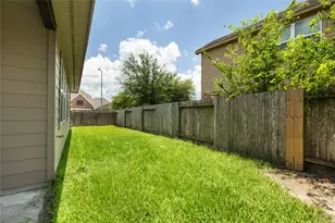 350 American Black Bear Dr, Crosby, TX 77532 - Photo 27