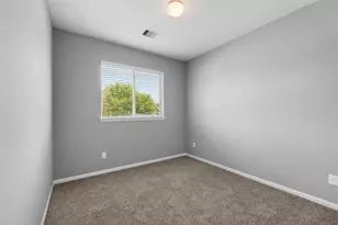 350 American Black Bear Dr, Crosby, TX 77532 - Photo 5