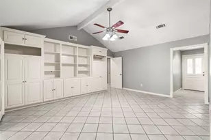 11310 Gladefield Dr, Houston, TX 77099 - Photo 7