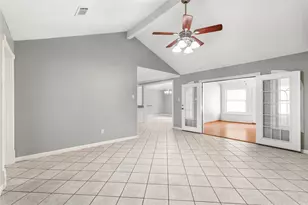 11310 Gladefield Dr, Houston, TX 77099 - Photo 9